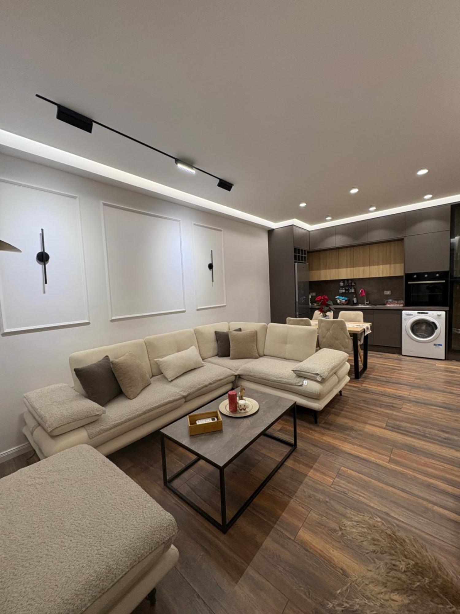 Alajs Apartament Влёра Экстерьер фото